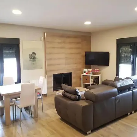 Independiente En Zona Residencial Rural 度假居 *