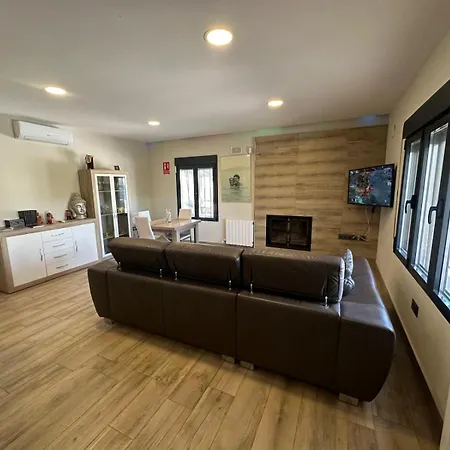 Independiente En Zona Residencial Rural * 哈恩