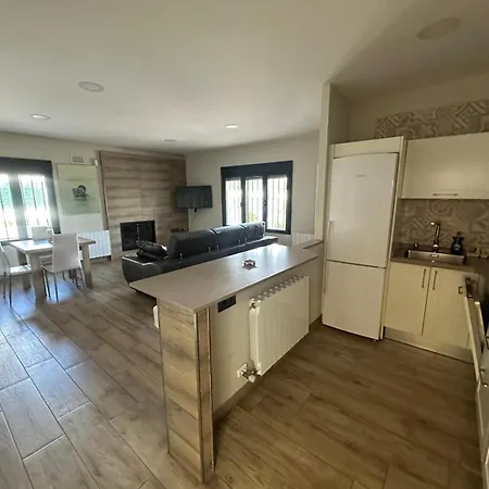 Independiente En Zona Residencial Rural 度假居 哈恩